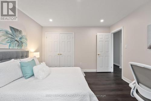 99 Limeridge Street, Aurora, ON - Indoor Photo Showing Bedroom