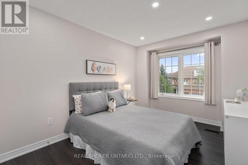 99 Limeridge Street, Aurora, ON - Indoor Photo Showing Bedroom