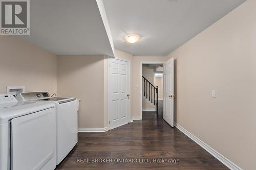 99 Limeridge Street, Aurora, ON - Indoor Photo Showing Laundry Room