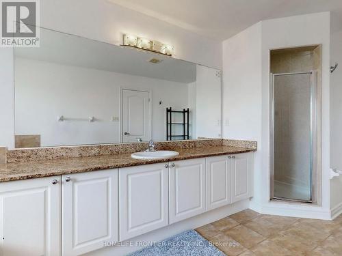 245 Knapton Drive, Newmarket, ON - Indoor Photo Showing Bathroom