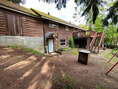 1006 Earl Street, Rossland, BC - Outdoor With Exterior