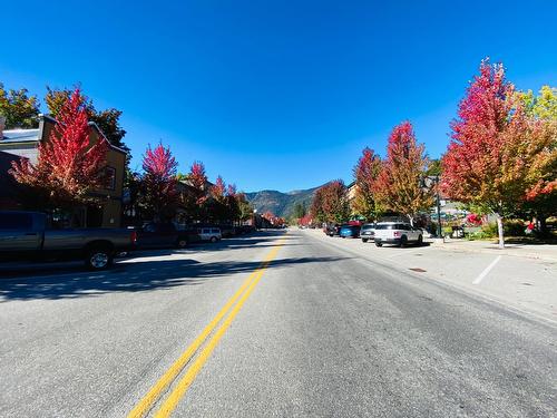 1006 Earl Street, Rossland, BC - Outdoor