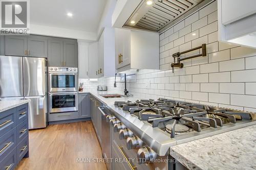 169 The Queensway, Barrie, ON - Indoor Photo Showing Kitchen With Upgraded Kitchen