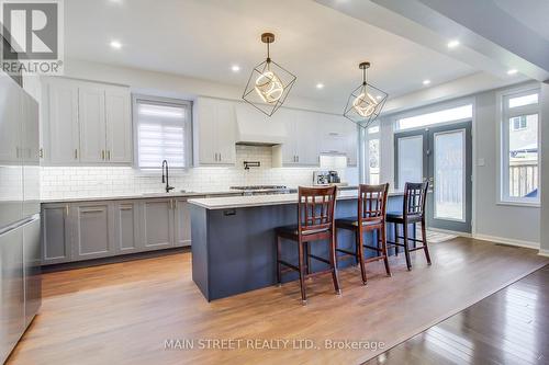 169 The Queensway, Barrie, ON - Indoor Photo Showing Kitchen With Upgraded Kitchen