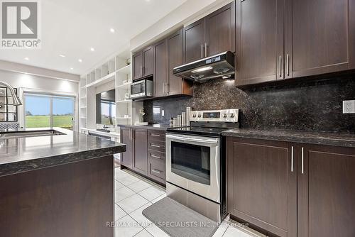 104 Little Britain Crescent, Brampton, ON - Indoor Photo Showing Kitchen