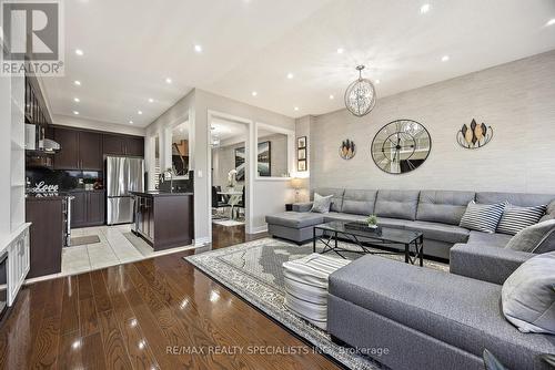 104 Little Britain Crescent, Brampton, ON - Indoor Photo Showing Living Room