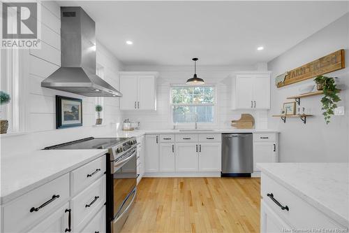 929 Dever Road, Saint John, NB - Indoor Photo Showing Kitchen With Upgraded Kitchen