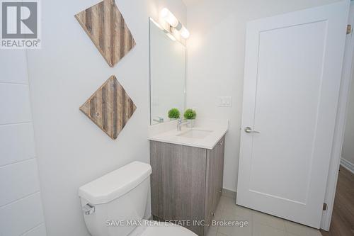 216 - 652 Cricklewood Drive, Mississauga, ON - Indoor Photo Showing Bathroom