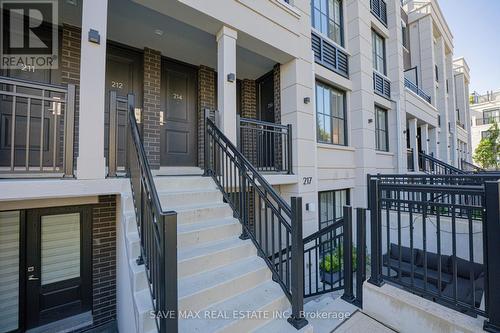 216 - 652 Cricklewood Drive, Mississauga, ON - Outdoor With Balcony