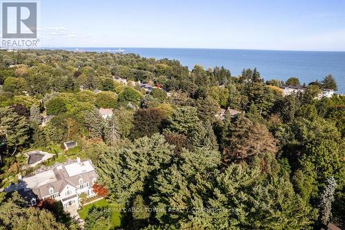 2061 Lakeshore Road E, Oakville, ON 