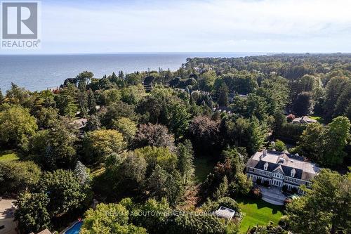 2061 Lakeshore Road E, Oakville, ON 