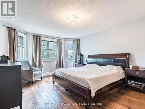 20 Barnes Court, Brampton, ON - Indoor Photo Showing Bedroom