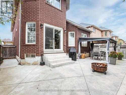 20 Barnes Court, Brampton, ON - Outdoor With Facade