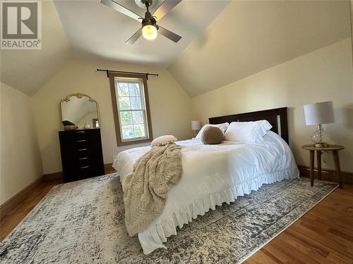 818 St. Luke Road, Windsor, ON - Indoor Photo Showing Bedroom