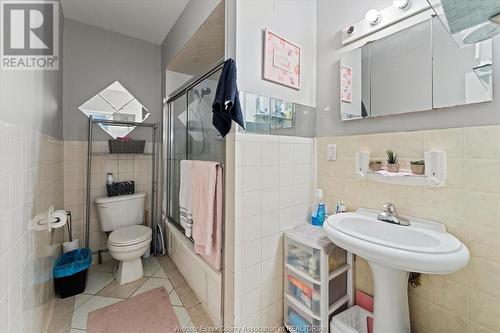 1135 Albert Road, Windsor, ON - Indoor Photo Showing Bathroom