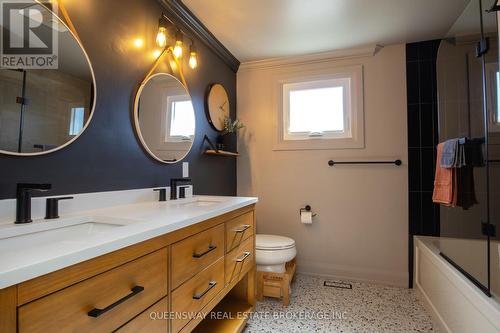 47 Lambert Street, Hamilton, ON - Indoor Photo Showing Bathroom