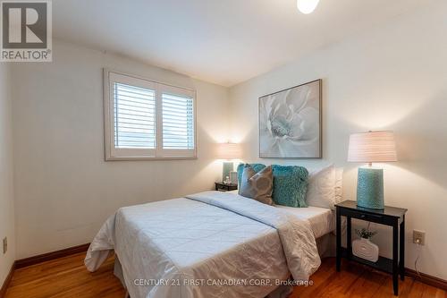 79 Roundhill Court, London, ON - Indoor Photo Showing Bedroom