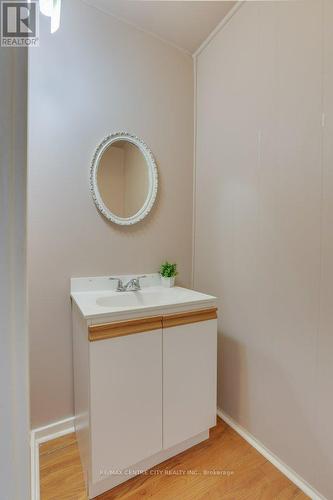 420 Riverside Drive, London, ON - Indoor Photo Showing Bathroom