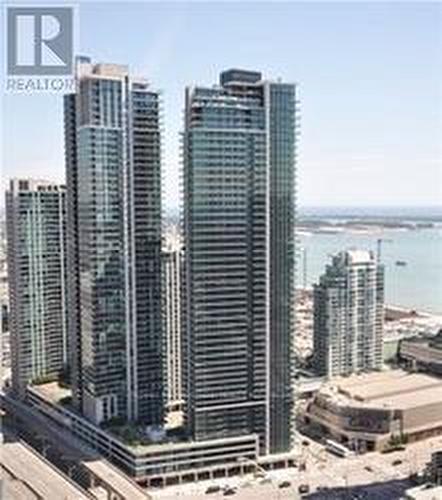 1913 - 33 Bay Street, Toronto, ON - Outdoor With Facade