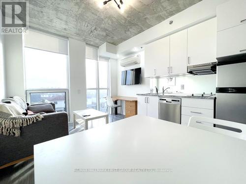 309 - 1900 Simcoe Street N, Oshawa, ON - Indoor Photo Showing Kitchen