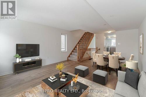 27 Filly Path, Oshawa, ON - Indoor Photo Showing Living Room