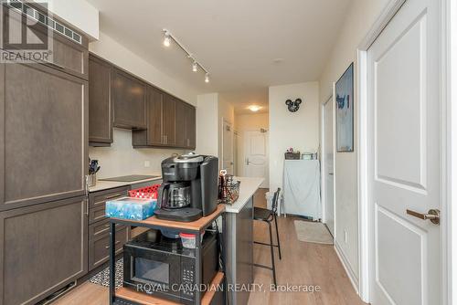 1007 - 9085 Jane Street, Vaughan, ON - Indoor