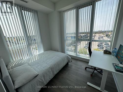 512 - 10 Honeycrisp Crescent, Vaughan, ON - Indoor Photo Showing Bedroom