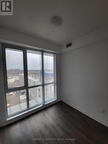 512 - 10 Honeycrisp Crescent, Vaughan, ON - Indoor Photo Showing Other Room