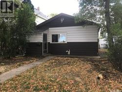 1220 1st AVENUE N  Saskatoon, SK S7K 1Y6