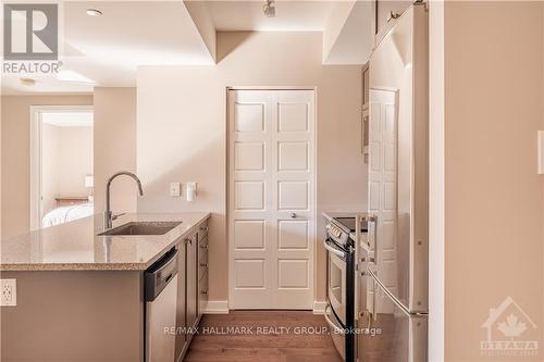 217 - 316 Bruyere Street, Ottawa, ON - Indoor Photo Showing Kitchen With Upgraded Kitchen