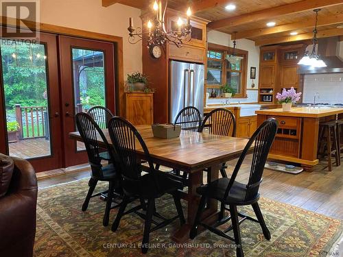 918183 Portage Bay Road, Coleman, ON - Indoor Photo Showing Dining Room