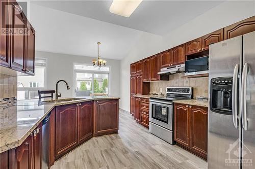 793 Valin Street, Ottawa, ON - Indoor Photo Showing Kitchen With Stainless Steel Kitchen