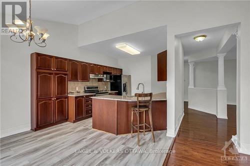 793 Valin Street, Ottawa, ON - Indoor Photo Showing Kitchen