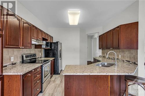 793 Valin Street, Ottawa, ON - Indoor Photo Showing Kitchen With Stainless Steel Kitchen With Double Sink