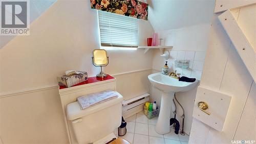 156 Connaught Crescent, Regina, SK - Indoor Photo Showing Bathroom