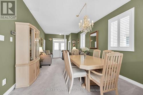 28 Titan Drive, Hamilton, ON - Indoor Photo Showing Dining Room