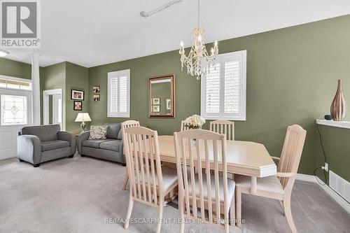 28 Titan Drive, Hamilton, ON - Indoor Photo Showing Dining Room