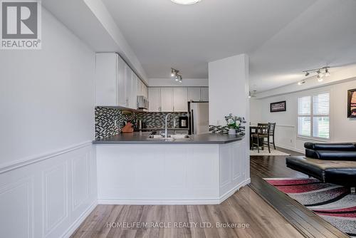 411 Woodmount Drive, Oshawa, ON - Indoor Photo Showing Kitchen