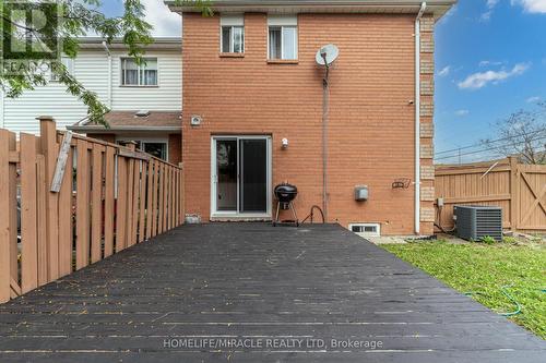 411 Woodmount Drive, Oshawa, ON - Outdoor With Exterior