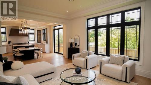 58 Fanning Mills Circle, Vaughan, ON - Indoor Photo Showing Living Room