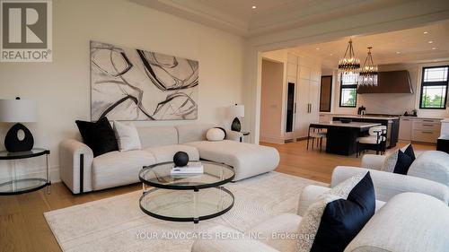 58 Fanning Mills Circle, Vaughan, ON - Indoor Photo Showing Living Room