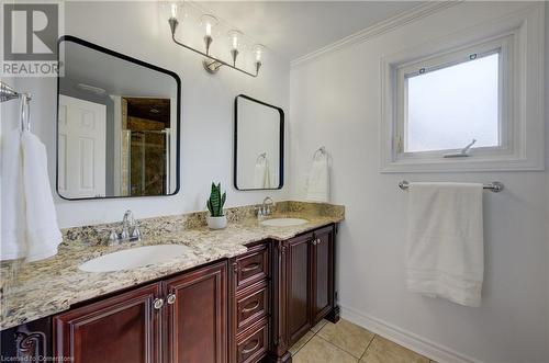 95 Sprucedale Crescent, Kitchener, ON - Indoor Photo Showing Bathroom