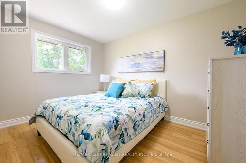 66 Howe Avenue, Hamilton, ON - Indoor Photo Showing Bedroom