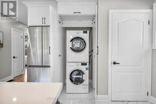 66 Howe Avenue, Hamilton, ON - Indoor Photo Showing Laundry Room