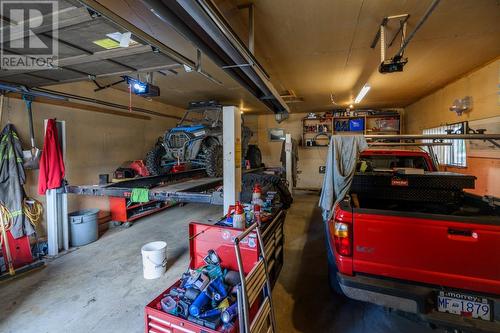 2734 Upland Street, Prince George, BC - Indoor Photo Showing Garage