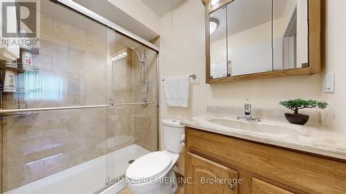 1404 Nesdale Court, Mississauga, ON - Indoor Photo Showing Bathroom