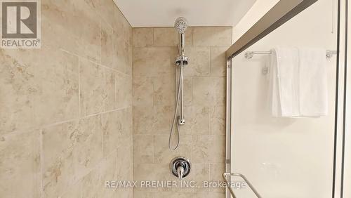 1404 Nesdale Court, Mississauga, ON - Indoor Photo Showing Bathroom