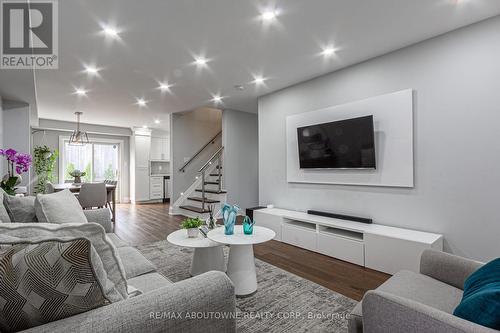 28 Bramcedar Crescent, Brampton, ON - Indoor Photo Showing Living Room