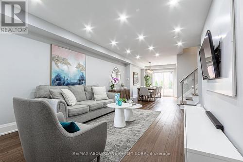 28 Bramcedar Crescent, Brampton, ON - Indoor Photo Showing Living Room