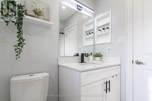 28 Bramcedar Crescent, Brampton, ON - Indoor Photo Showing Bathroom